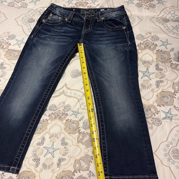 Miss Me Capris - Picture 11 of 12